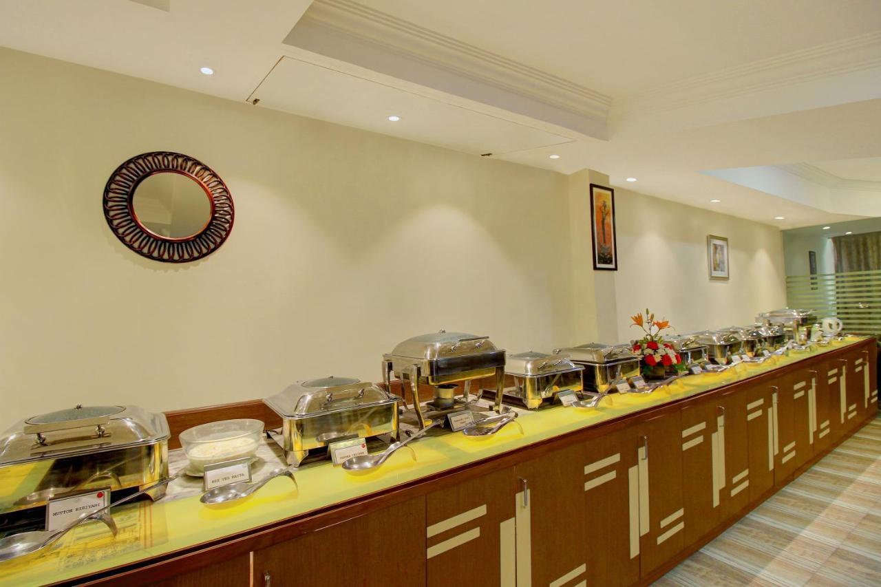 Hotel Monarch Brigade Road Bangalore Exterior foto