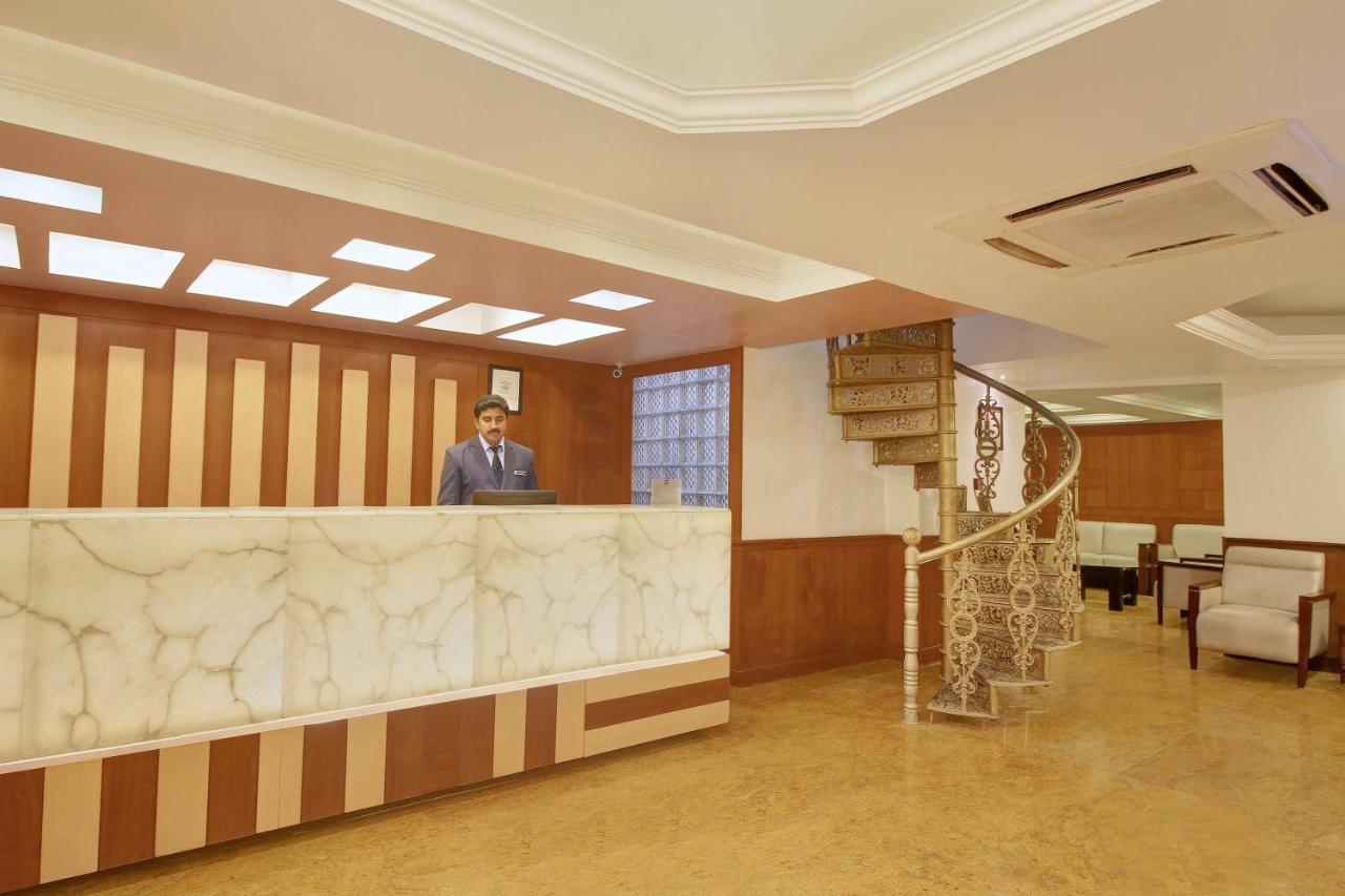 Hotel Monarch Brigade Road Bangalore Exterior foto