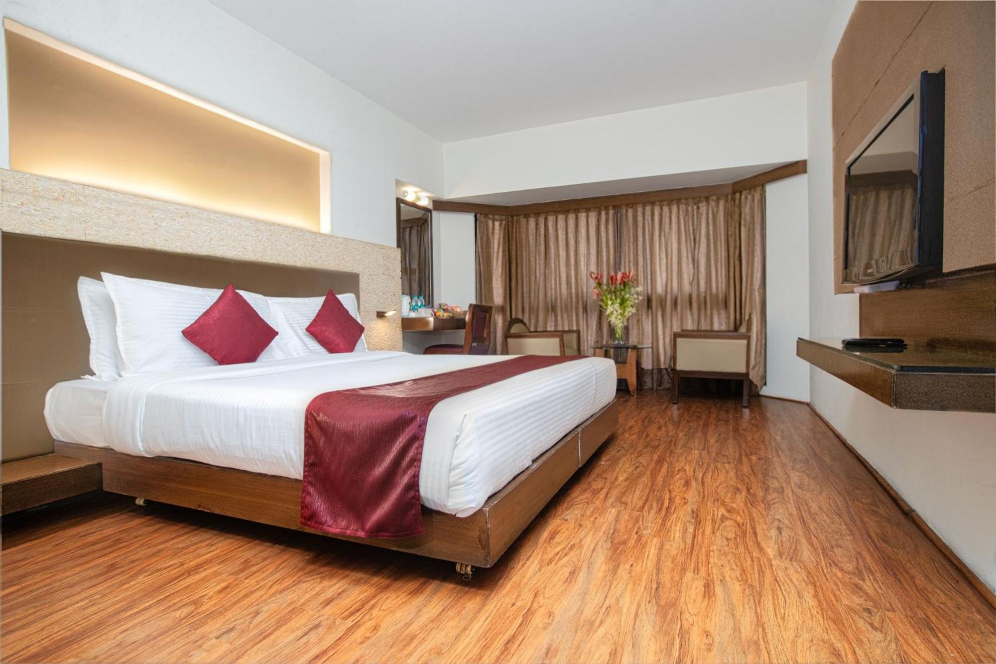 Hotel Monarch Brigade Road Bangalore Exterior foto