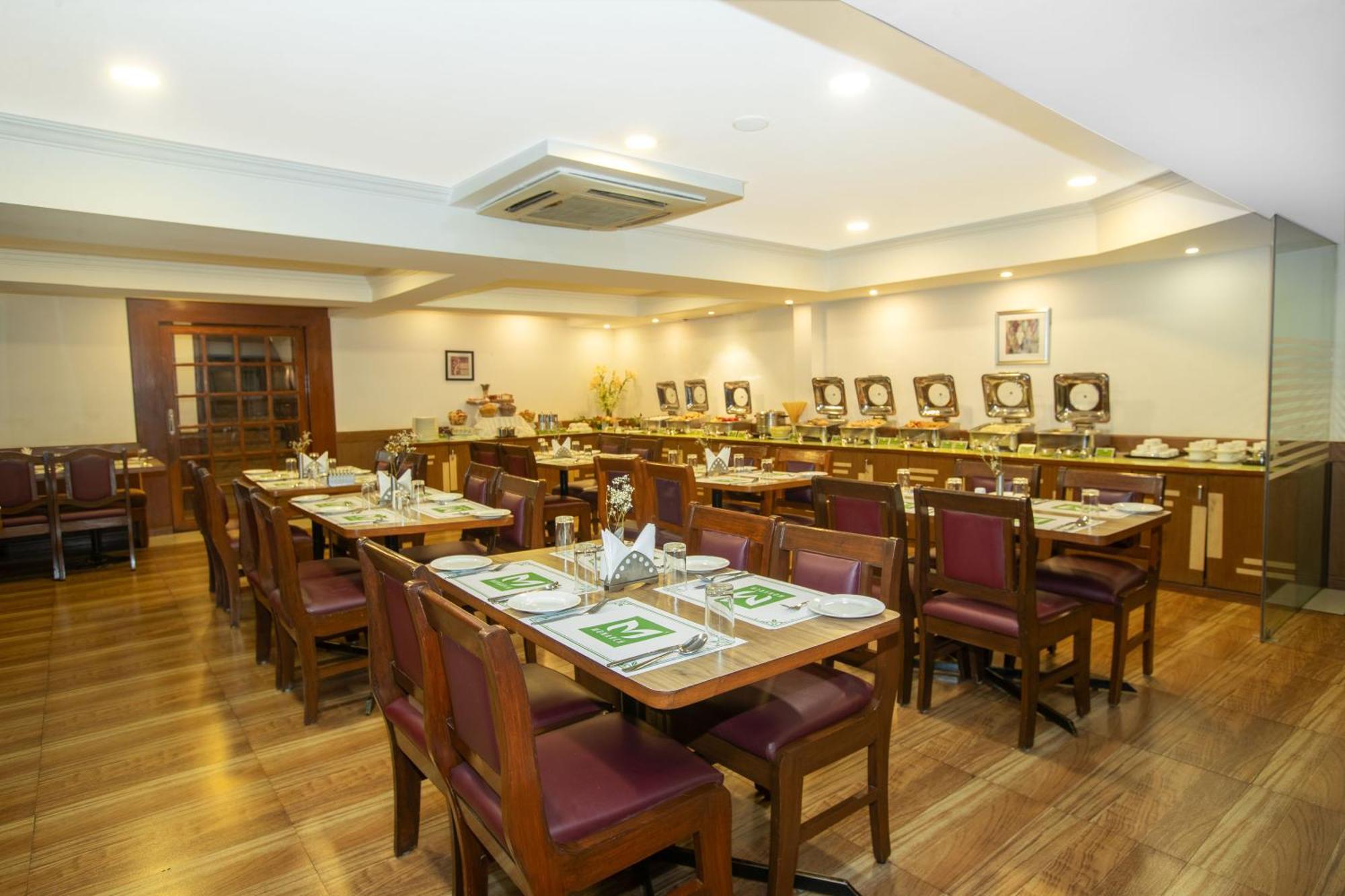 Hotel Monarch Brigade Road Bangalore Exterior foto